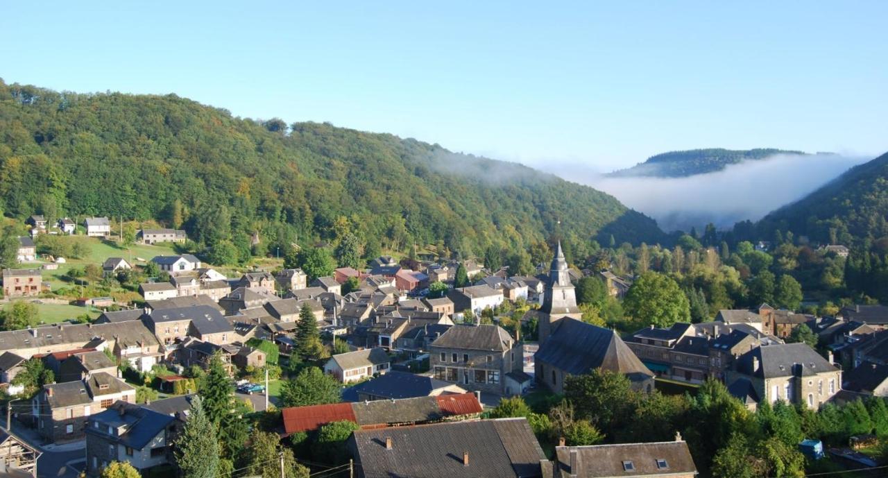 Au Central Alle Luaran gambar
